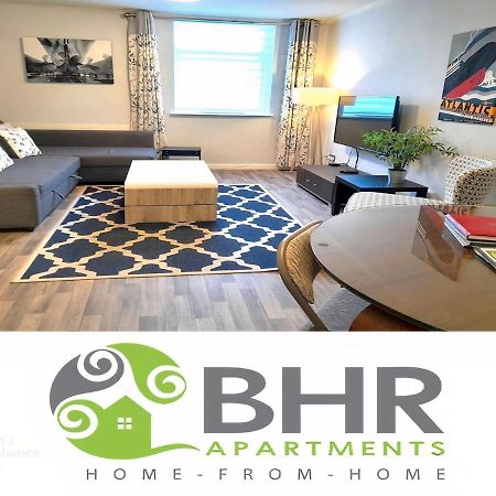 Excellent Location - City Centre - Parking - 4 Beds -2 Bedrooms Belfast Ngoại thất bức ảnh