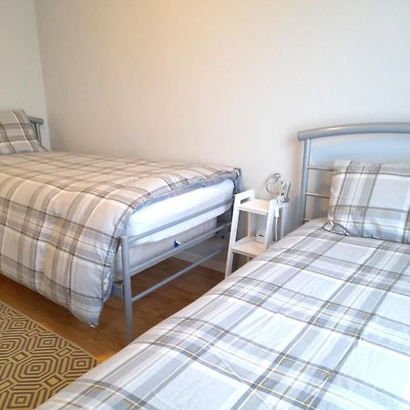 Excellent Location - City Centre - Parking - 4 Beds -2 Bedrooms Belfast Ngoại thất bức ảnh