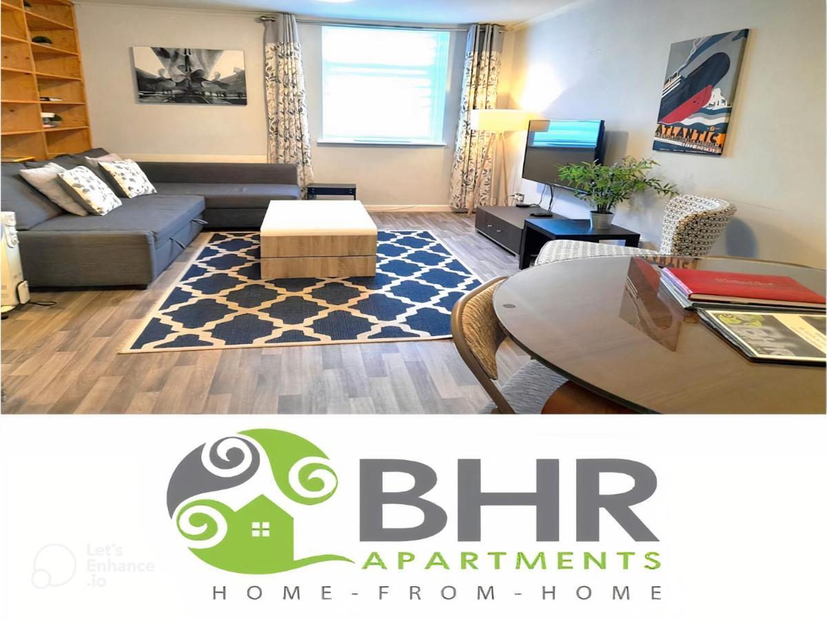 Excellent Location - City Centre - Parking - 4 Beds -2 Bedrooms Belfast Ngoại thất bức ảnh