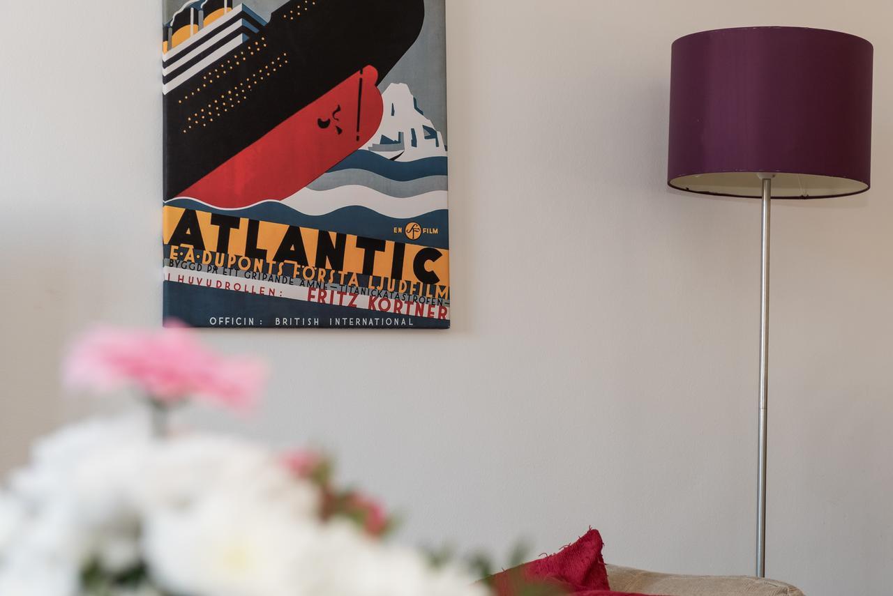 Excellent Location - City Centre - Parking - 4 Beds -2 Bedrooms Belfast Ngoại thất bức ảnh