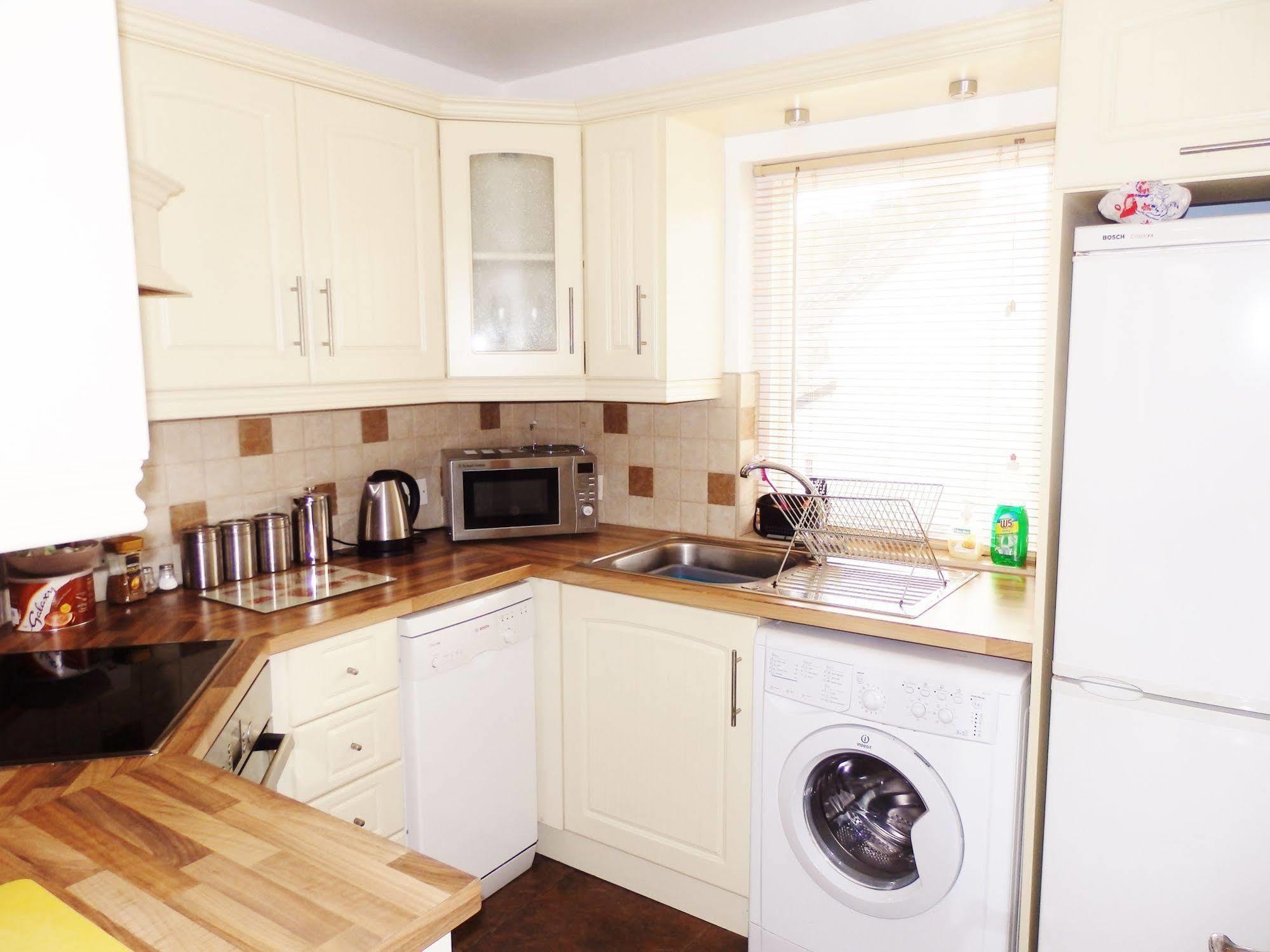 Excellent Location - City Centre - Parking - 4 Beds -2 Bedrooms Belfast Ngoại thất bức ảnh